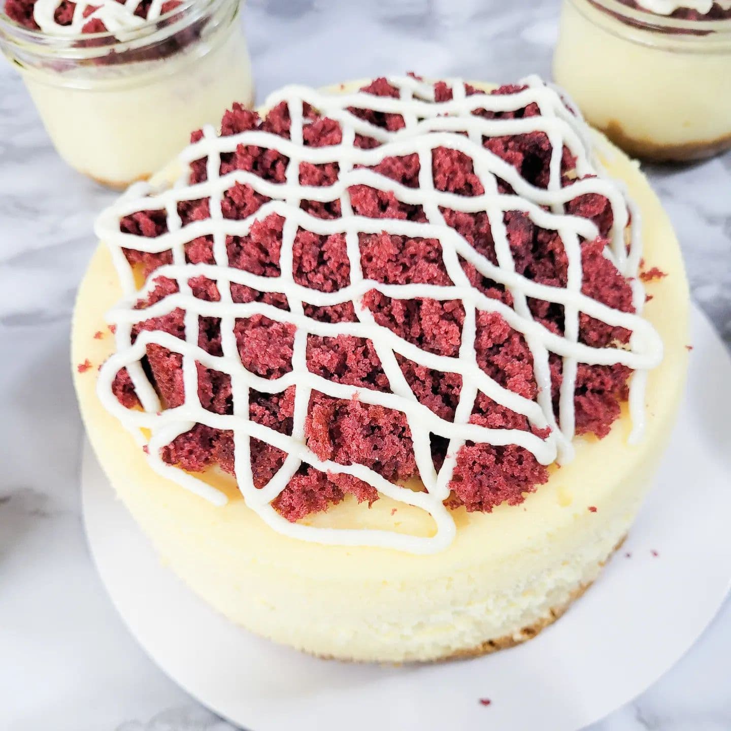 Cheesecake red velvet avek cups cheesecake deryer
